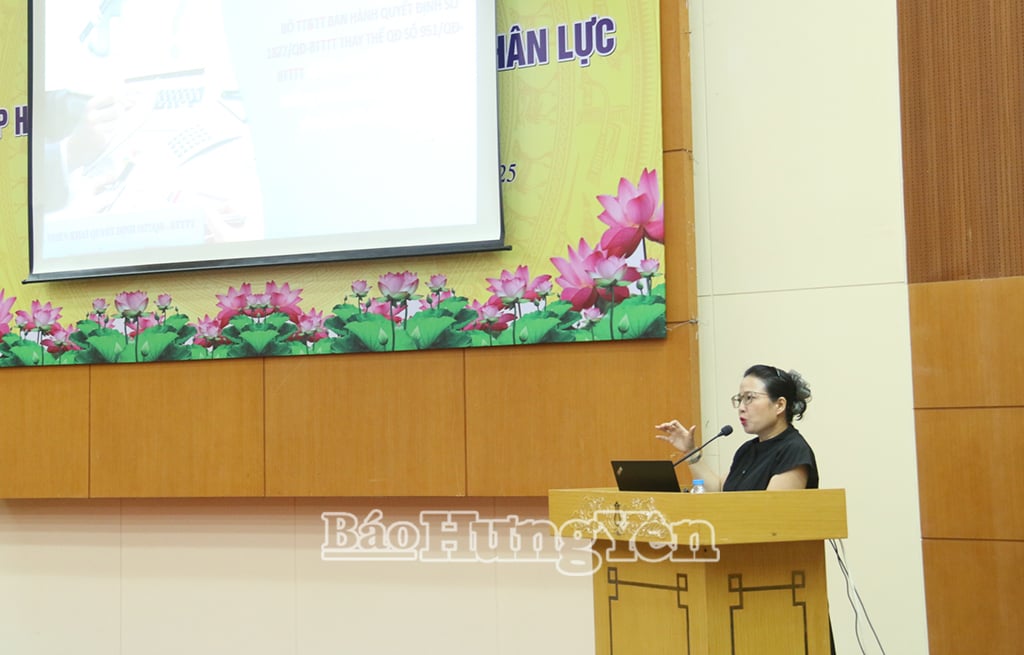 ผู้นำศูนย์รับฝากข้อมูลสื่อดิจิทัลแห่งชาติบรรยายเรื่อง: การเปลี่ยนแปลงทางดิจิทัลของการสื่อสารมวลชน การนำชุดตัวบ่งชี้มาใช้เพื่อประเมินและวัดระดับความพร้อมของการเปลี่ยนแปลงทางดิจิทัลของการสื่อสารมวลชน