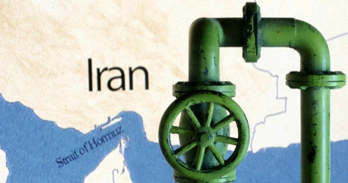 Hormuz căng như dây đàn: Thế giới nín thở chờ "giọt dầu tràn ly"