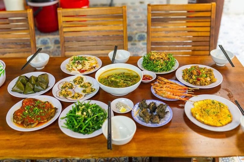 dai-viet-tourist-4.jpg