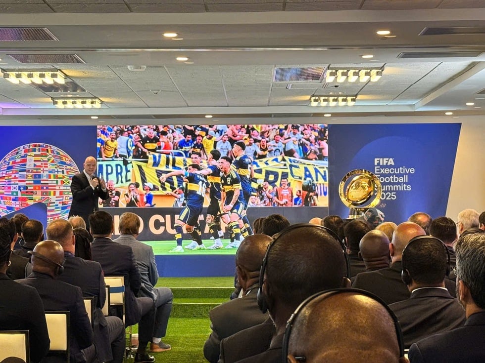 Chủ tịch FIFA nhận lời mời của Chủ tịch VFF Trần Quốc Tuấn: Sẽ sang thăm Việt Nam!- Ảnh 1.