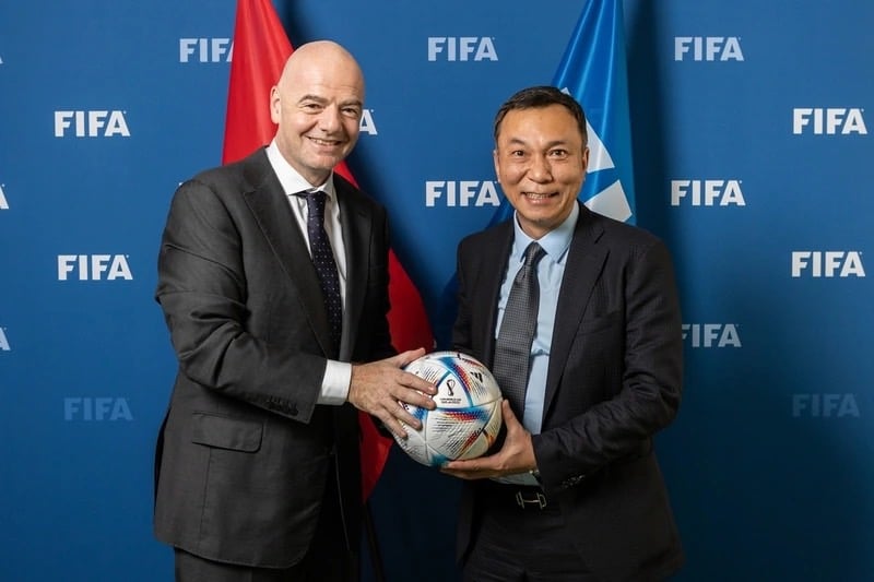 Chủ tịch FIFA nhận lời mời của Chủ tịch VFF Trần Quốc Tuấn: Sẽ sang thăm Việt Nam!- Ảnh 4.