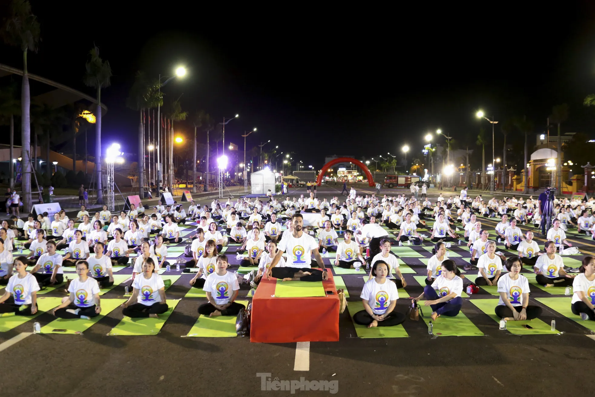 ชาวดานังกว่า 1,000 คนเผยแผ่จิตวิญญาณโยคะนานาชาติ ภาพที่ 7