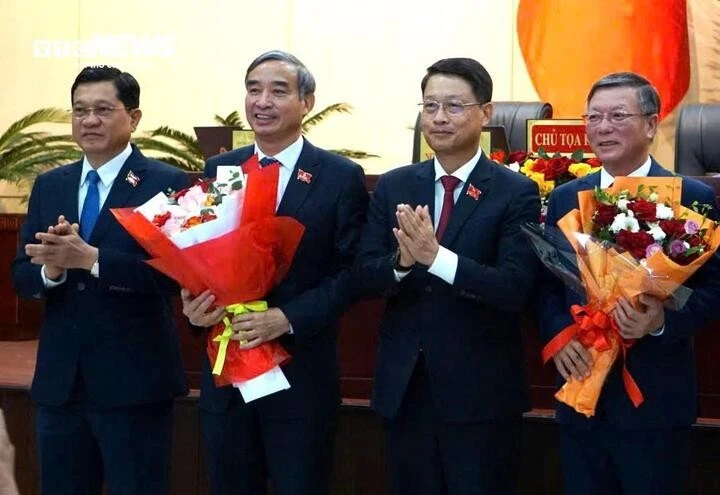 ប្រធាន​ទីក្រុង Da Nang លោក Le Trung Chinh ស្នើ​សុំ​ចូល​និវត្តន៍​មុន​ពេល​កំណត់
