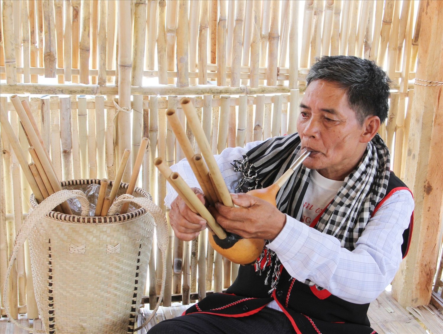 The Meritorious Artisan in Phuoc Thang is dedicated to teaching the code.