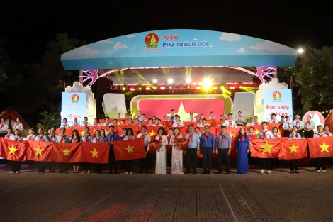 Central Council of Young Pioneers: Closing the Kim Dong Training Camp and awarding the Pink Swallow Award to 80 outstanding Young Pioneers
