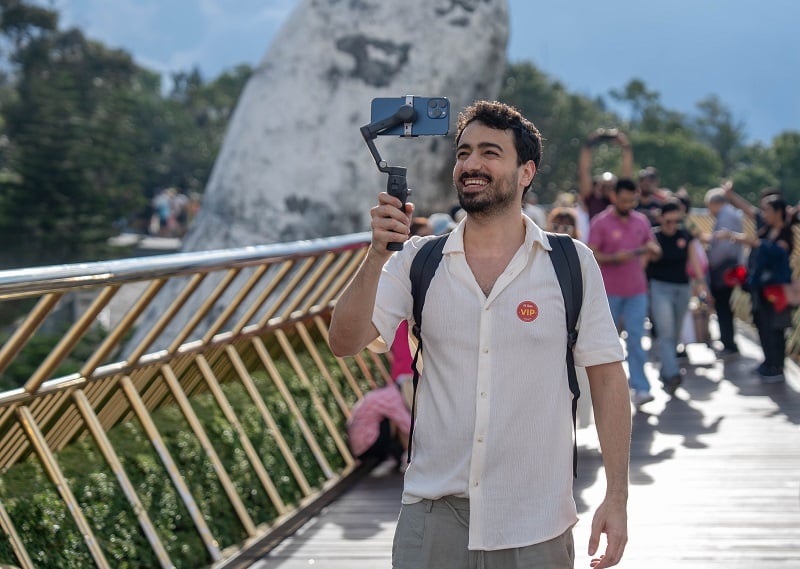 La ruta aérea Dubái-Da Nang atrae a turistas internacionales a Vietnam para aprender más