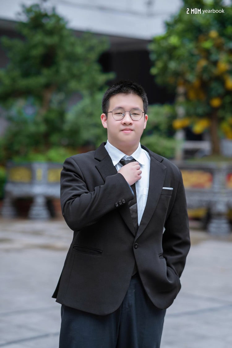 minh-thu-khoa.jpg