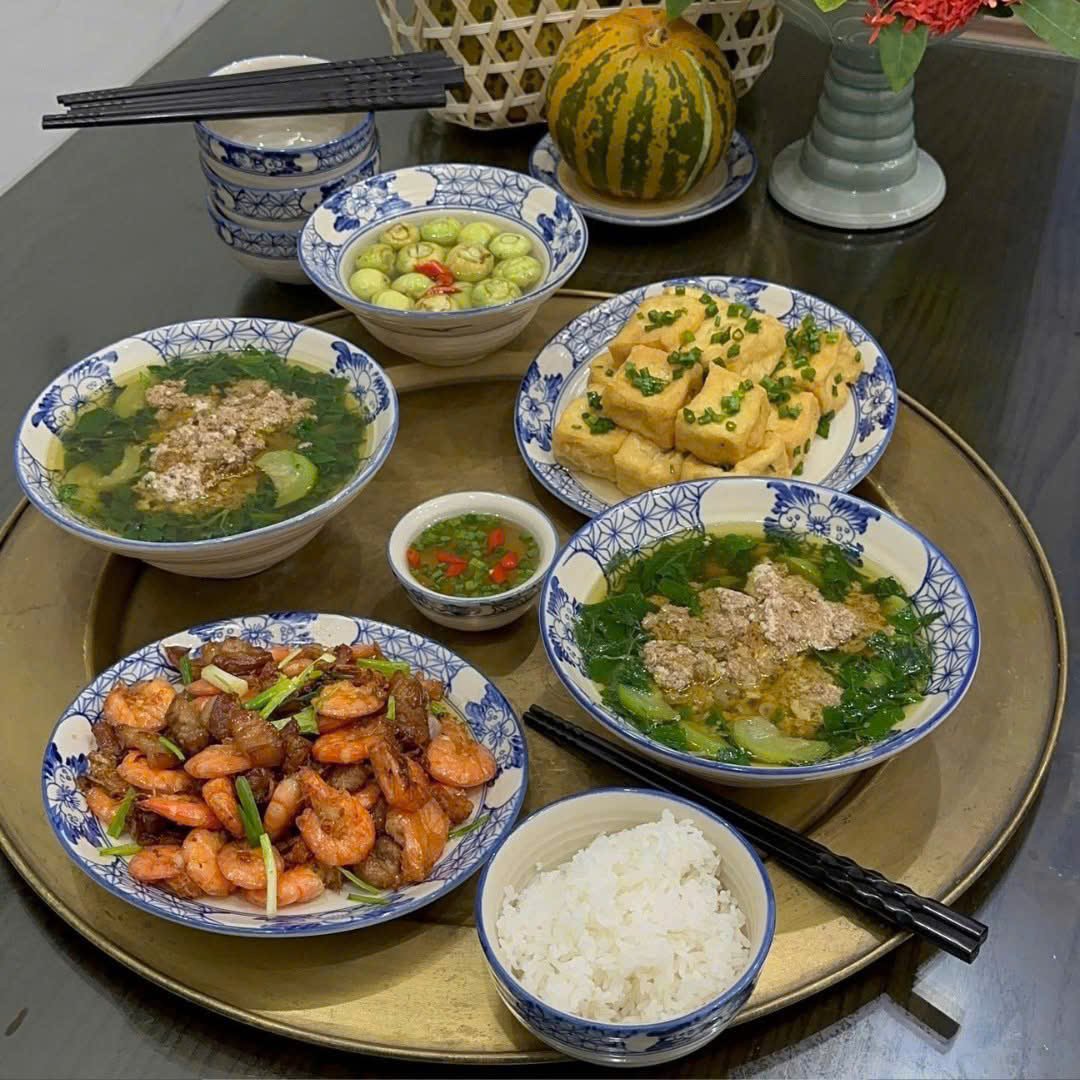 Cả tuần không trùng món: Gợi ý món ăn ngon mỗi ngày giúp chị em đỡ bận rộn bếp núc, thảnh thơi hơn hẳn- Ảnh 2.