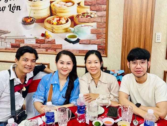 Quế Trân,  Tú Sương, Võ Minh Lâm và nhiều nghệ sĩ tề tựu mừng công "Câu thơ yên ngựa" - Ảnh 5.