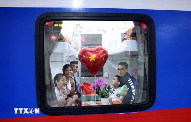ttxvn-tau-thong-nhat-bac-nam.jpg
