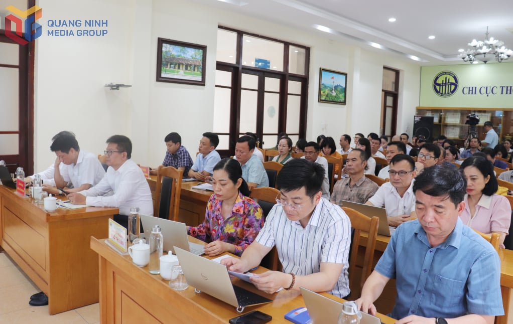 ប្រតិភូចូលរួមសន្និសីទ។