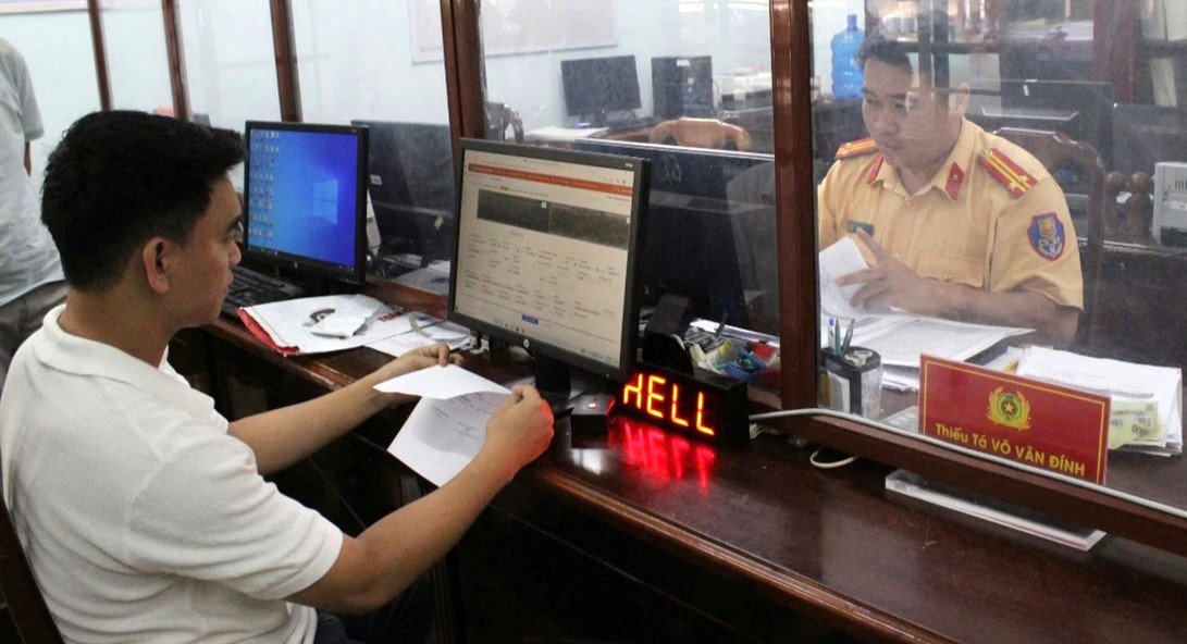 Hue residents can transfer vehicle registration online via the Ministry of Public Security's Public Service Portal.