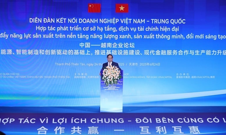 Premierminister Pham Minh Chinh spricht auf dem Vietnam-China Business Connection Forum – Foto: VGP/Nhat Bac