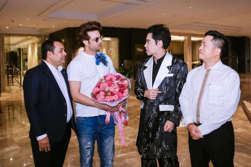 Himanshu Soni đã bày tỏ tình cảm với Việt Nam. Nam diễn viên cho biết anh muốn đến Việt Nam vì tình yêu dành cho con người và văn hóa nơi đây (ảnh T.V).