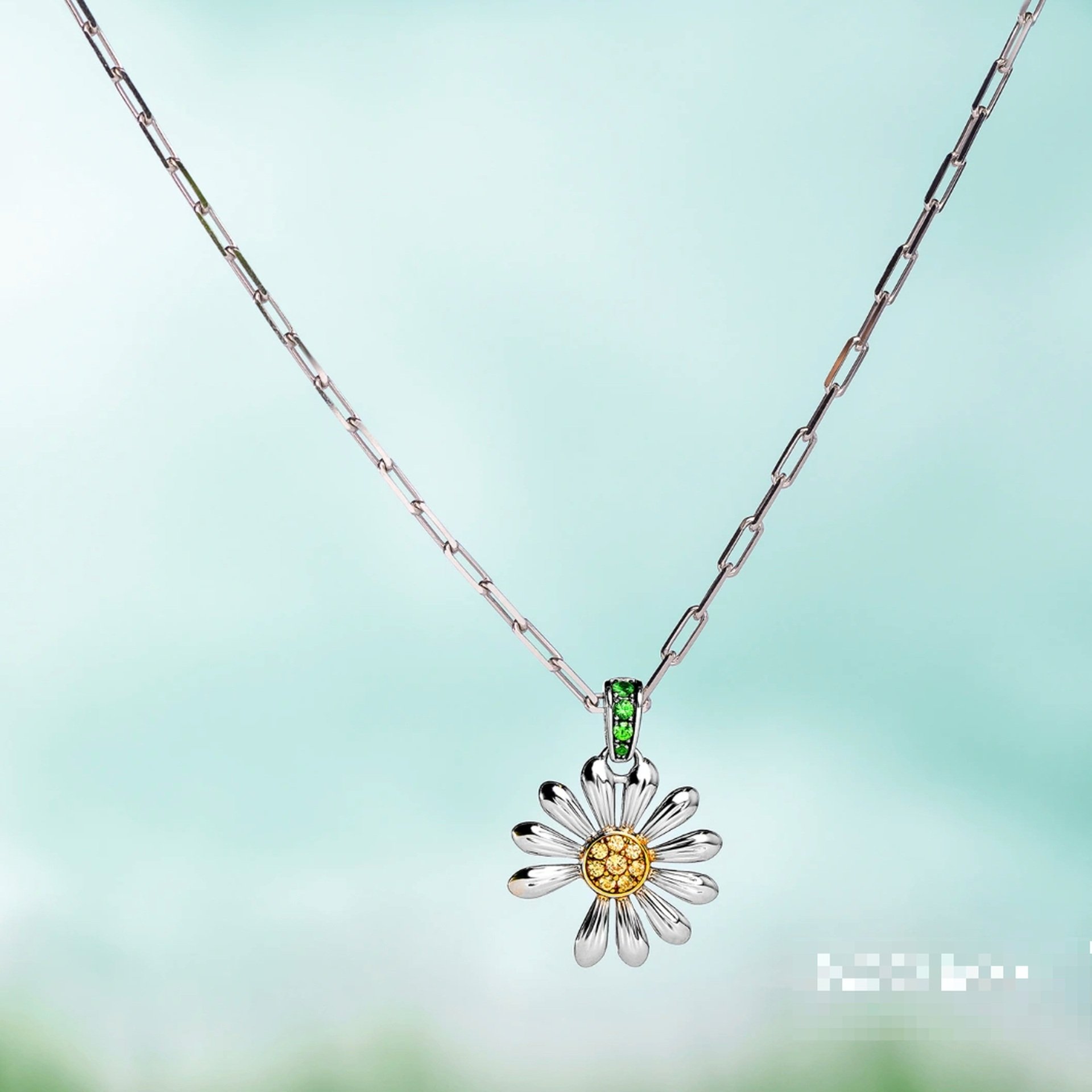 Biểu diễn tại Việt Nam, G-Dragon gây sốt khi đeo trang sức hơn 10 tỷ đồng - 3