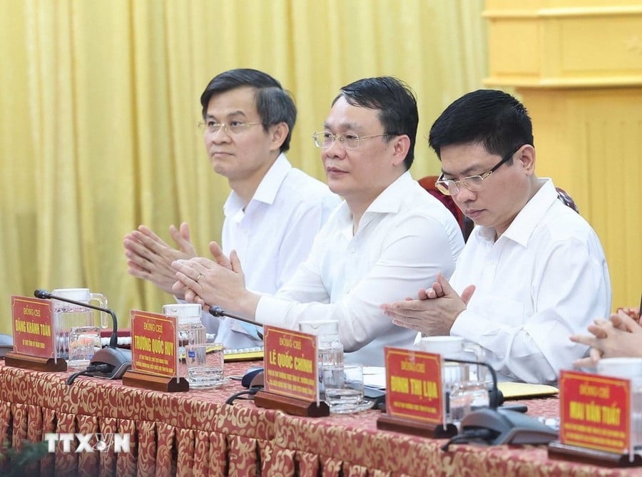 Các đại biểu tham dự buổi làm việc. Ảnh: TTXVN