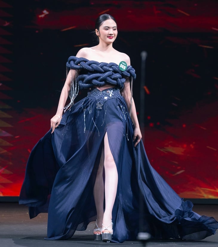 Người đẹp dự thi Hoa hậu Trái đất Miss Earth Vietnam sẽ mặc trang phục từ bao bì nhựa, vỏ lon - Ảnh 12.
