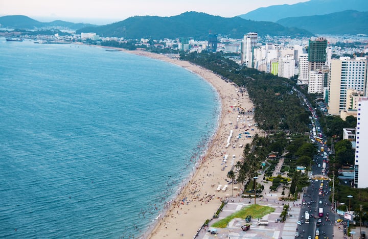 ¿En qué provincia se fusionaron Khanh Hoa y Ninh Thuan? - 1