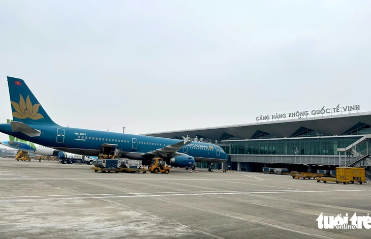 Sân bay Vinh đóng cửa từ 1-7: Hàng không lên kế hoạch  đổi chuyến, hoàn vé  - Ảnh 1.