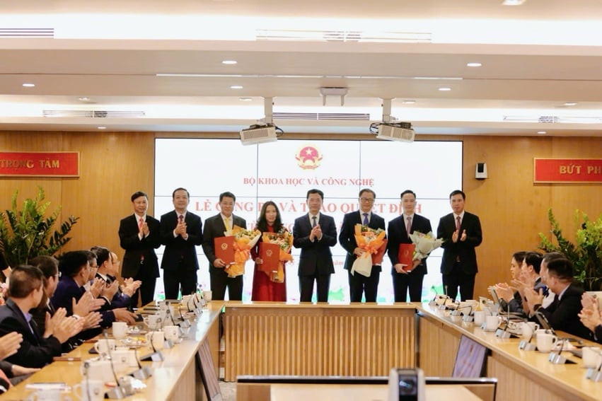 Bộ Khoa học và Công nghệ bổ nhiệm lãnh đạo mới cho bốn đơn vị chủ chốt - Ảnh 1.