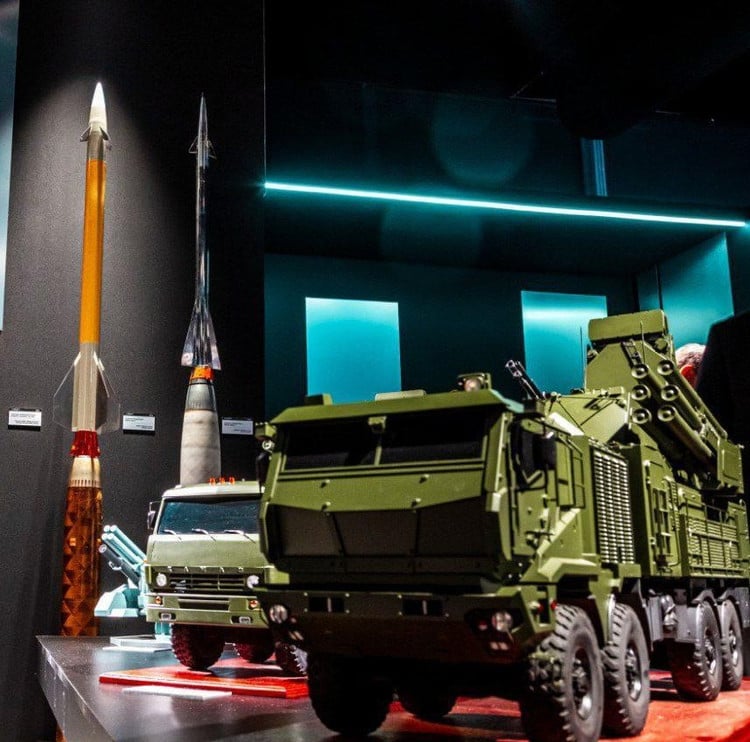 photo-high-precision-weapons-hpw-3.jpg