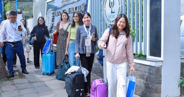 Thi tốt nghiệp THPT năm 2025: Giảng viên TP HCM lên đường làm nhiệm vụ đặc biệt