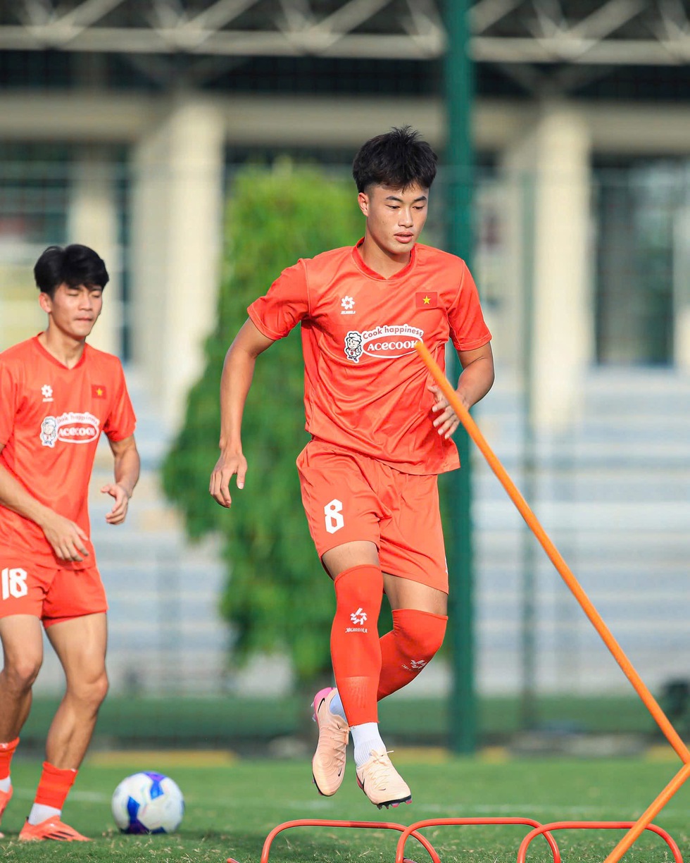 U.23 Việt Nam tìm đối sách ‘vàng’ cho giải Đông Nam Á: Ứng phó đối thủ cực mạnh- Ảnh 4.