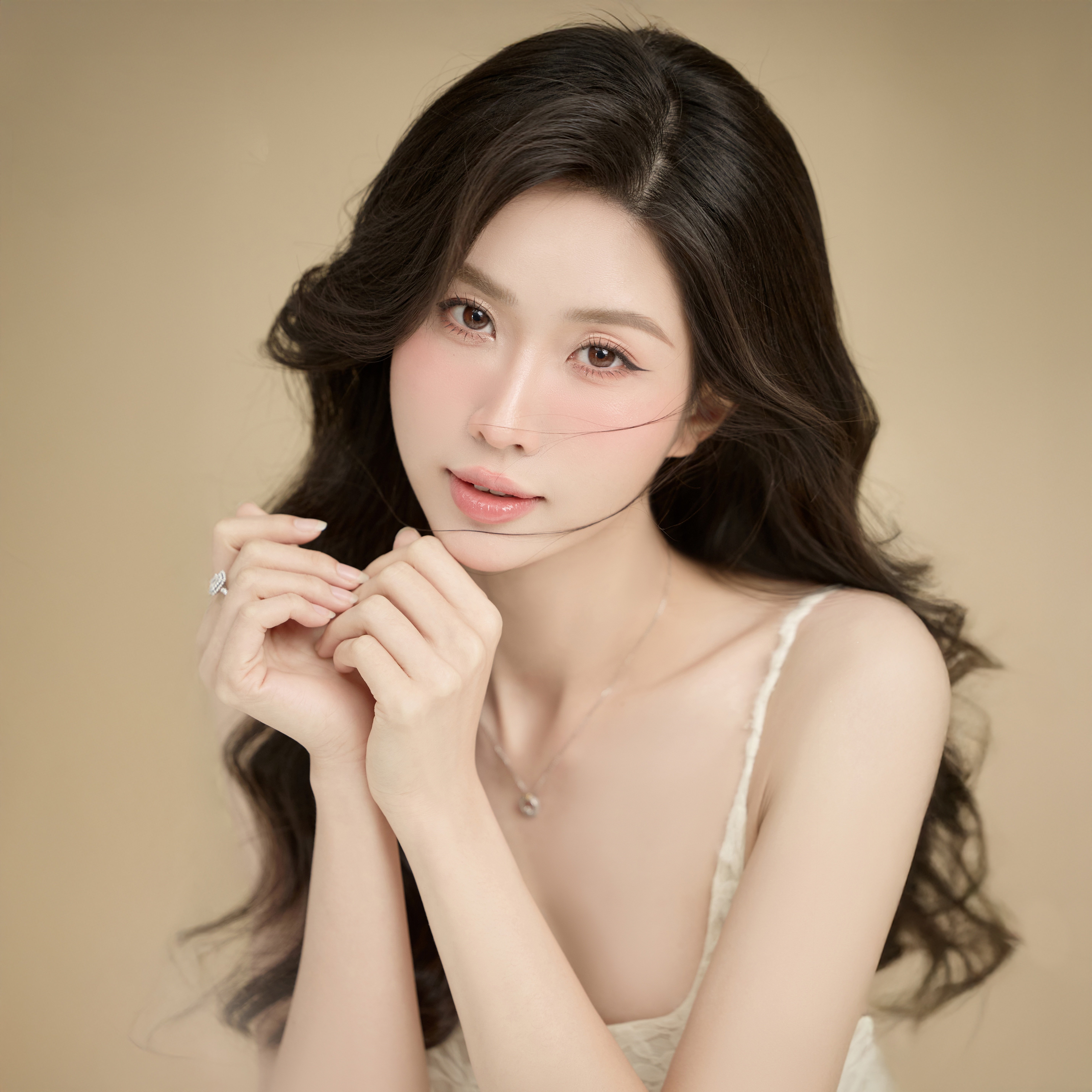 Hoa khôi Hà Nội: Tôi tự lập từ 18 tuổi, không thích đàn ông gia trưởng - 5