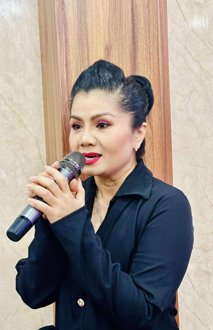 Quế Trân,  Tú Sương, Võ Minh Lâm và nhiều nghệ sĩ tề tựu mừng công "Câu thơ yên ngựa" - Ảnh 6.