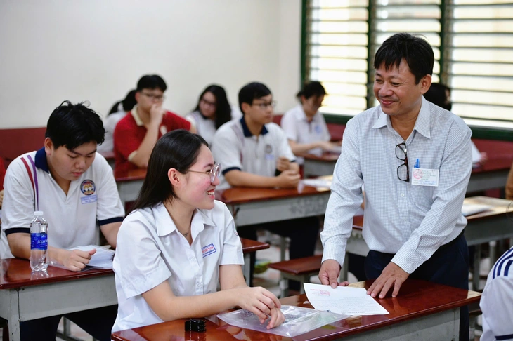 thi tốt nghiệp THPT - Ảnh 21.