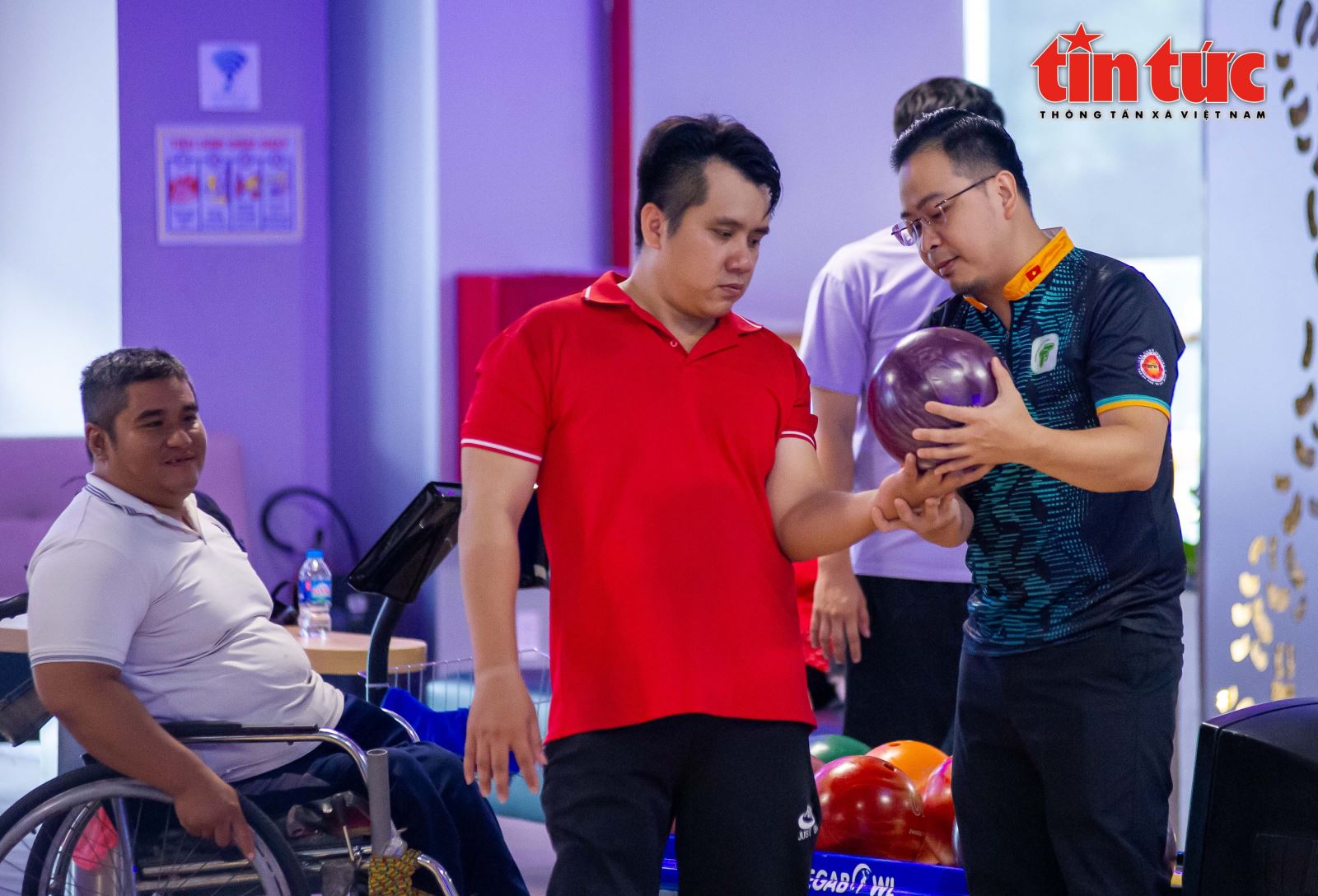 Câu lạc bộ Bowling dành cho người khuyết tật đầu tiên tại TP Hồ Chí Minh - Ảnh 4.