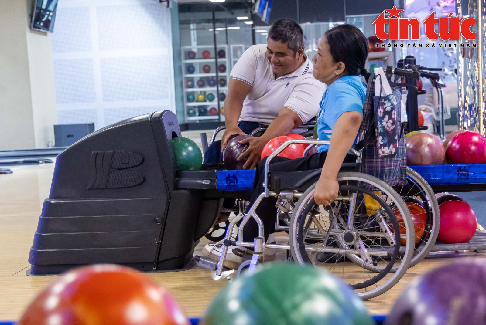 Câu lạc bộ Bowling dành cho người khuyết tật đầu tiên tại TP Hồ Chí Minh - Ảnh 2.