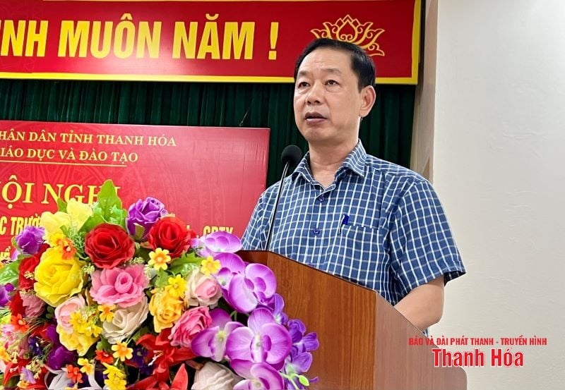 ប្រគល់សាលាមធ្យមសិក្សាវិជ្ជាជីវៈ ការអប់រំវិជ្ជាជីវៈថ្នាក់ស្រុក និងមណ្ឌលអប់រំបន្ត ដល់មន្ទីរអប់រំ និងបណ្តុះបណ្តាល