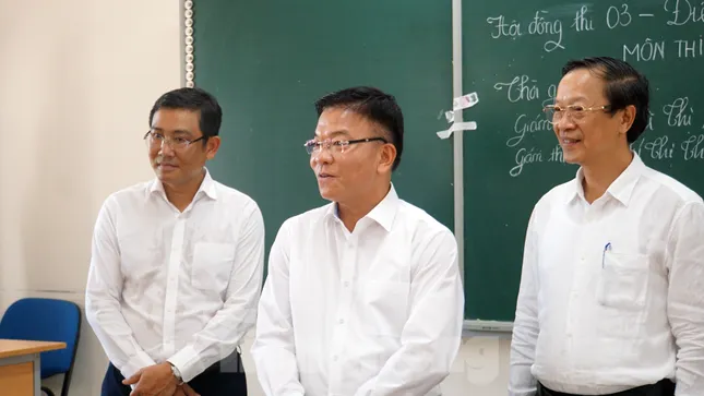 Phó Thủ tướng Lê Thành Long dặn dò học sinh Hải Phòng trước ngày thi tốt nghiệp ảnh 3
