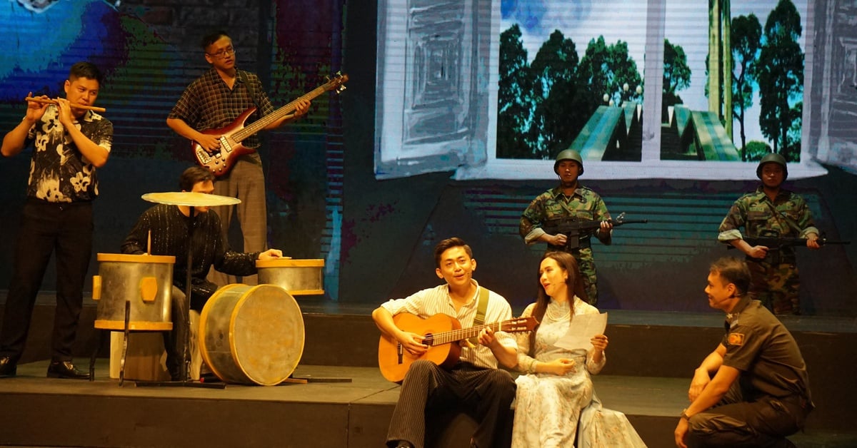 Xúc động vở kịch về phong trào của trí thức, văn nghệ sĩ Sài Gòn những năm chống Mỹ