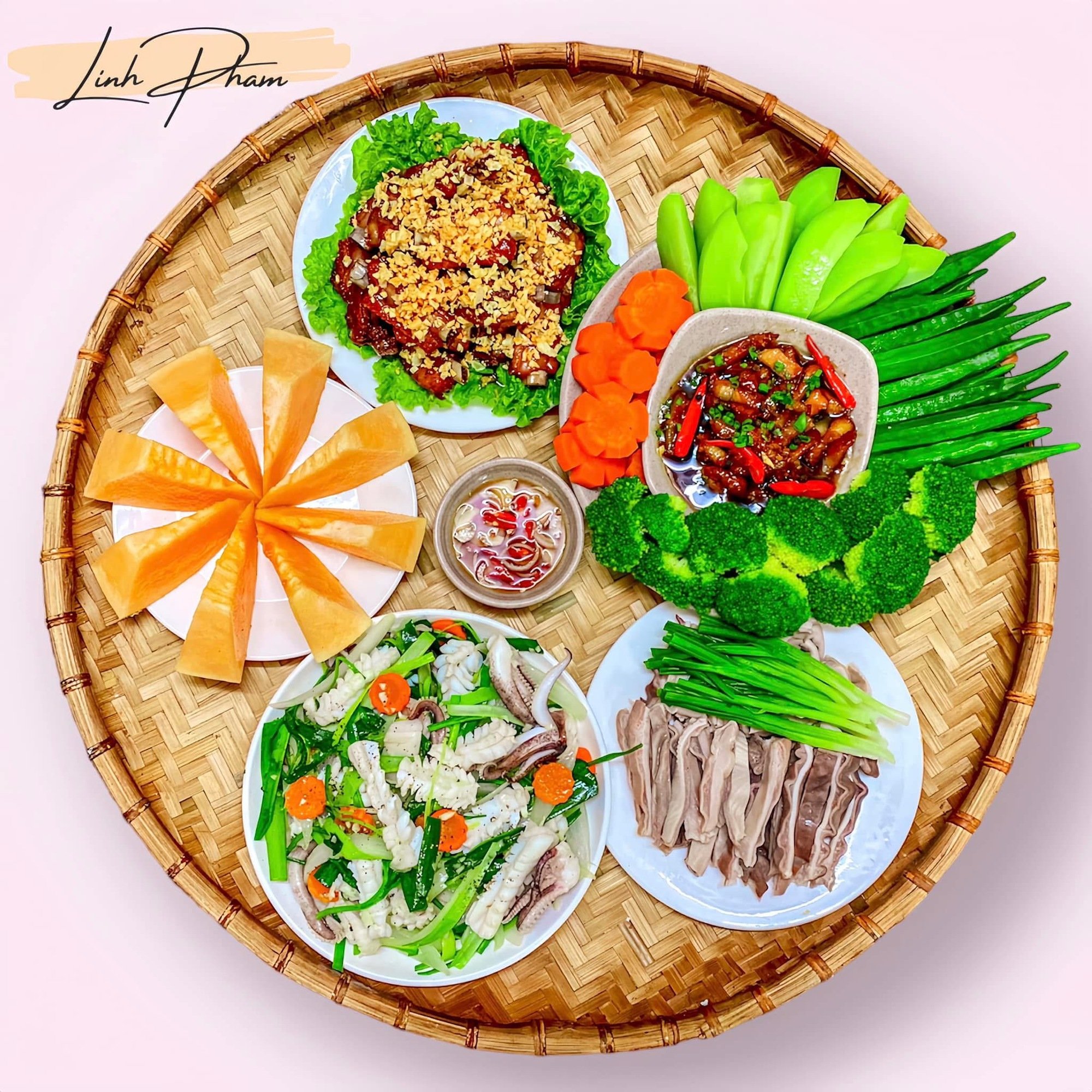 Cứ theo thực đơn này là cả tuần, không phải đầu bếp cũng có bữa cơm 'ngon lành cành đào'- Ảnh 6.
