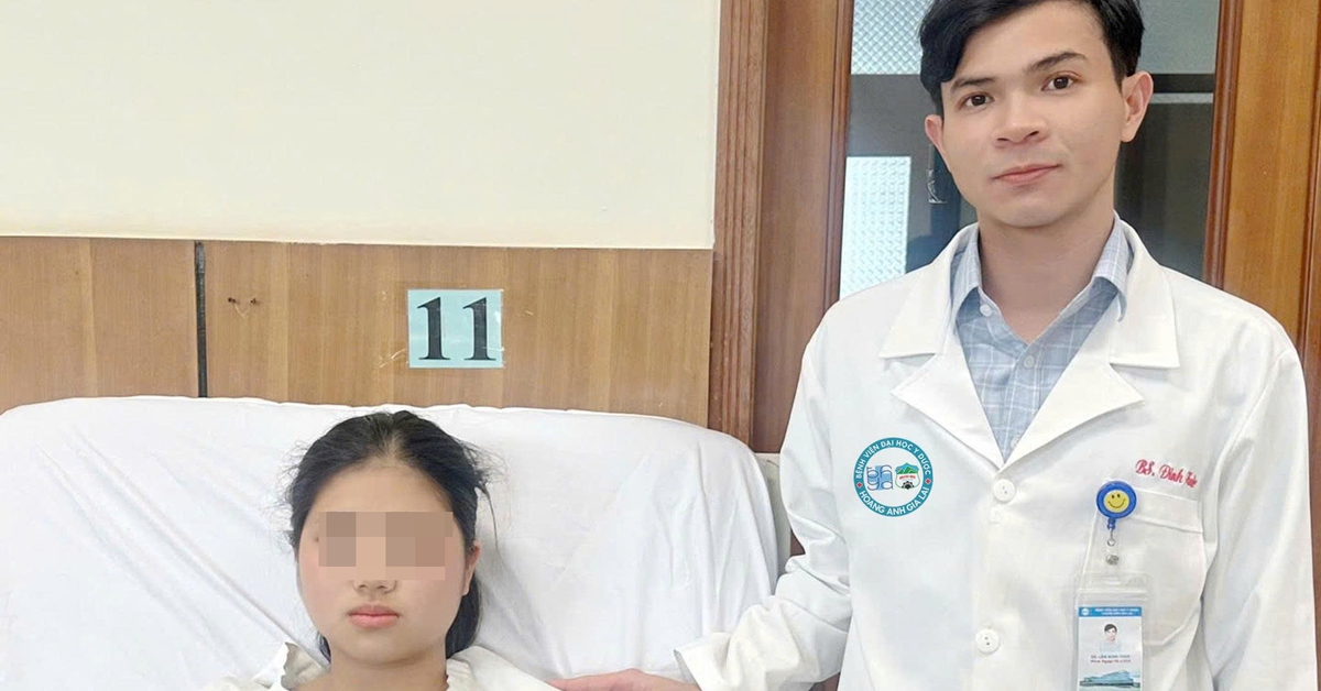 Emergency surgery helps female student who broke her leg fall from motorbike in time for high school graduation exam