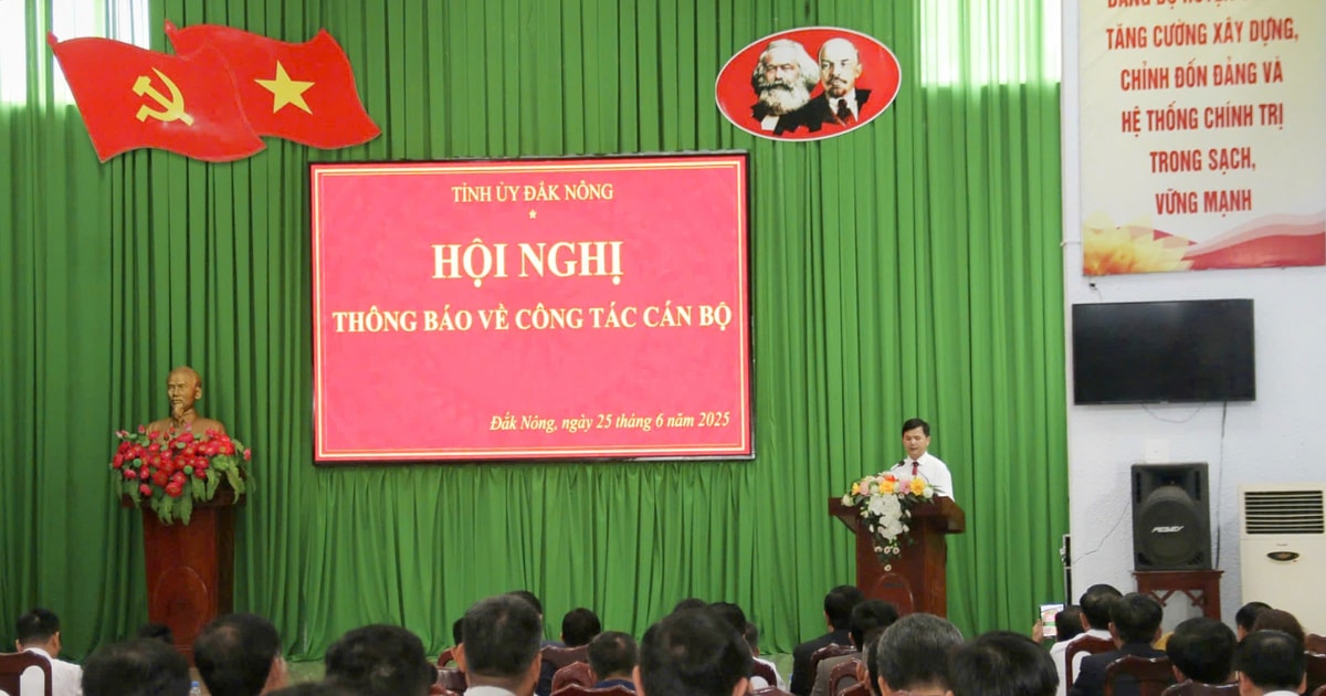 Hội nghị thông báo về công tác cán bộ 3 xã mới Cư Jút, Nam Dong, Đắk Wil