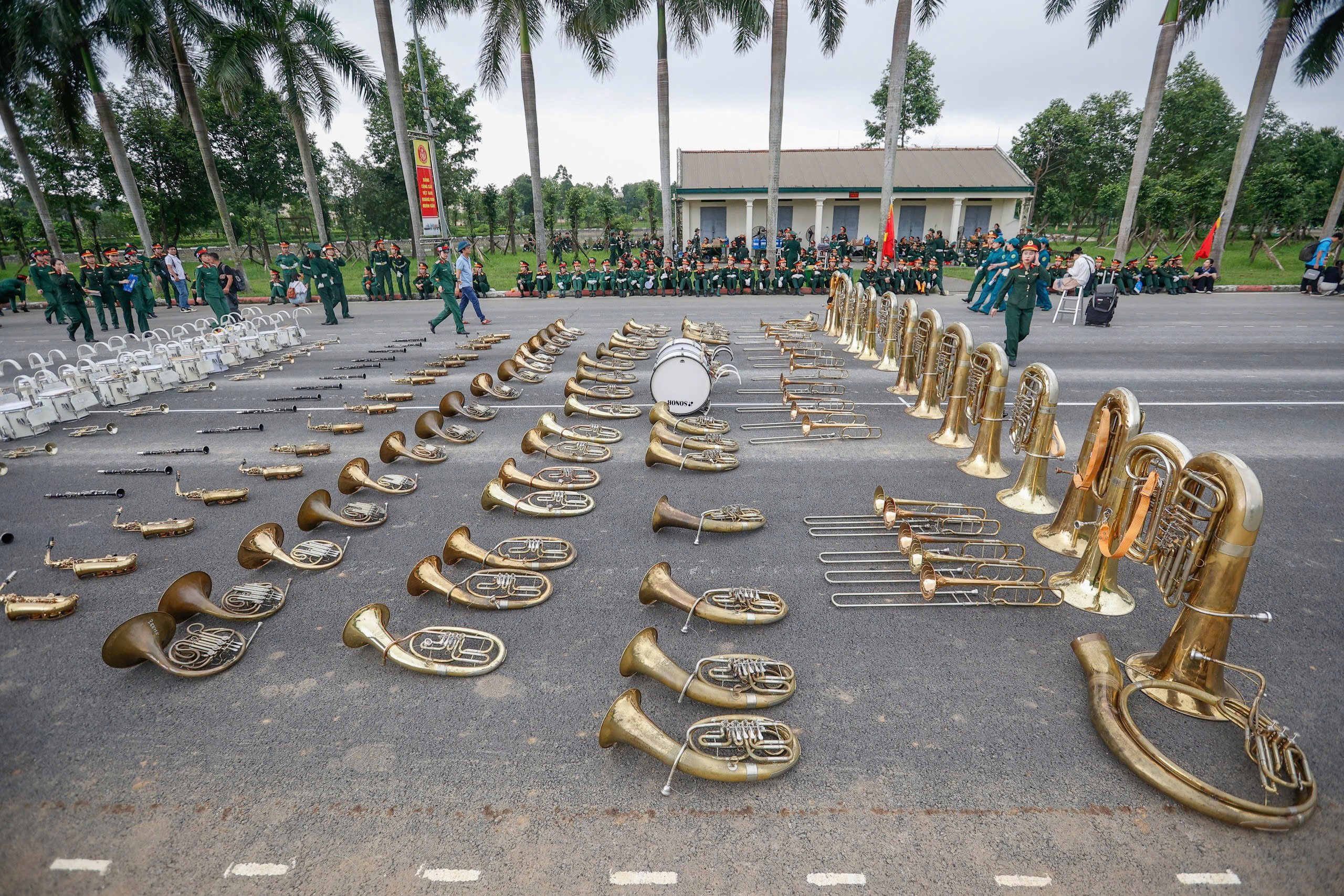 Hàng nghìn nữ chiến sĩ đổ mồ hôi trong buổi hợp luyện nhiệm vụ A80- Ảnh 13.