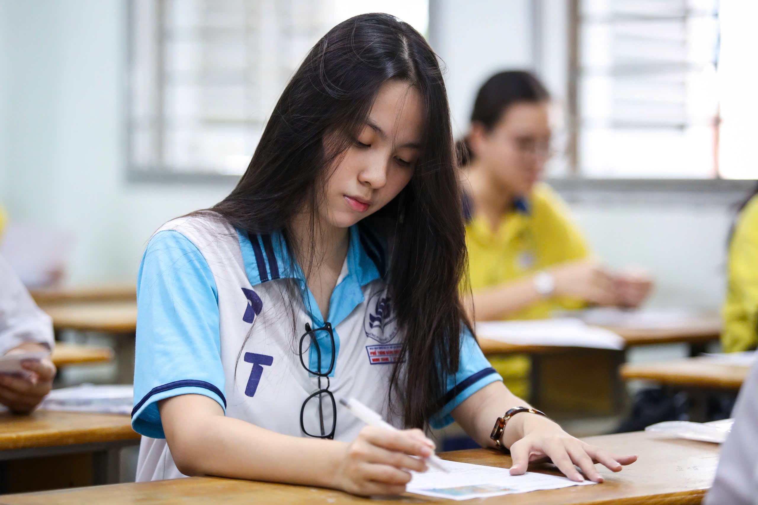 Hơn 1 triệu thí sinh bước vào 'kỳ thi tốt nghiệp THPT lịch sử' - Ảnh 8.