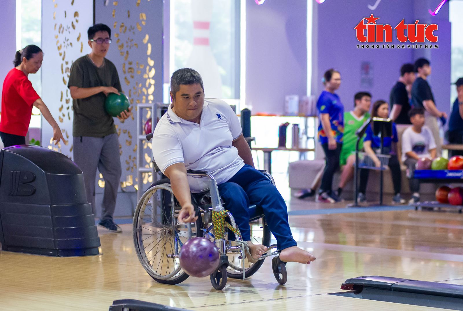 Câu lạc bộ Bowling dành cho người khuyết tật đầu tiên tại TP Hồ Chí Minh - Ảnh 10.