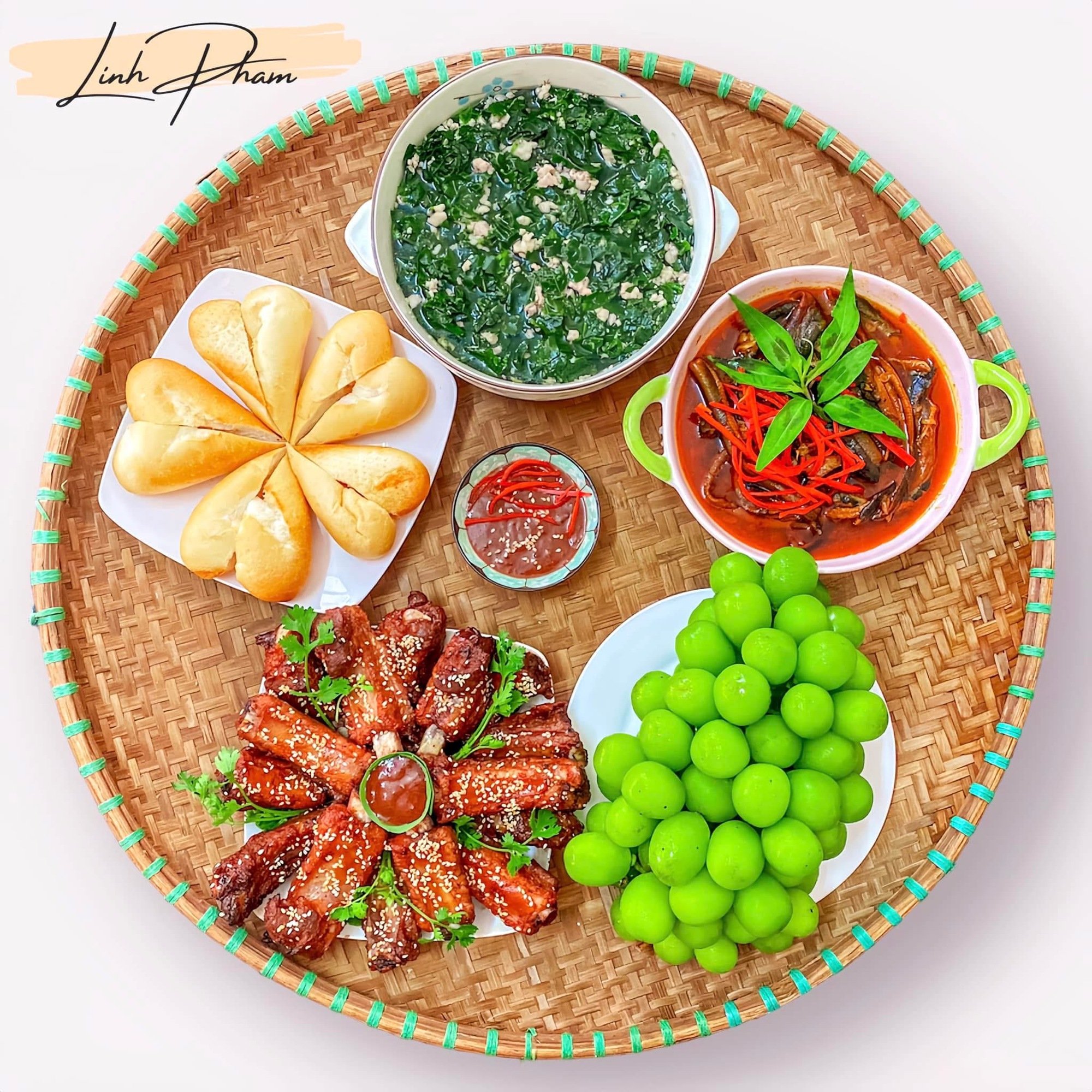 Cứ theo thực đơn này là cả tuần, không phải đầu bếp cũng có bữa cơm 'ngon lành cành đào'- Ảnh 12.