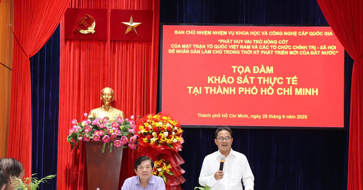 Cầu nối quan trọng phát huy quyền làm chủ của nhân dân