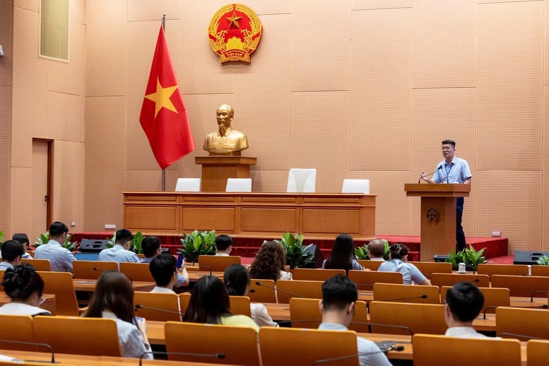 MobiFone phối hợp với Trung tâm Phục vụ hành chính công Hà Nội triển khai tập huấn dịch vụ công trực tuyến theo mô hình chính quyền địa phương 2 cấp- Ảnh 1.