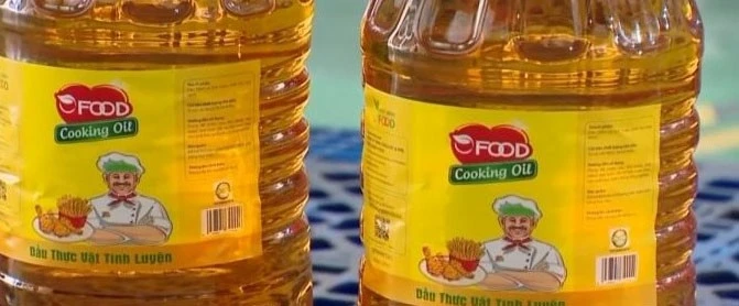 El caso del uso de aceite de cocina para procesar alimento animal para humanos, alerta de riesgos para la salud – Vietnam.vn
