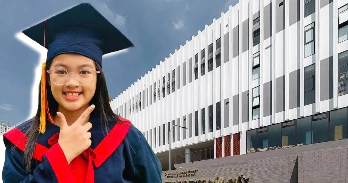 Valedictorian of Cau Giay Secondary School: Consistently good at studying, taught independence skills by parents from an early age