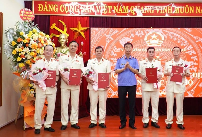 Bổ nhiệm Viện trưởng VKSND TP Đà Nẵng, tỉnh Thái Nguyên  ảnh 3