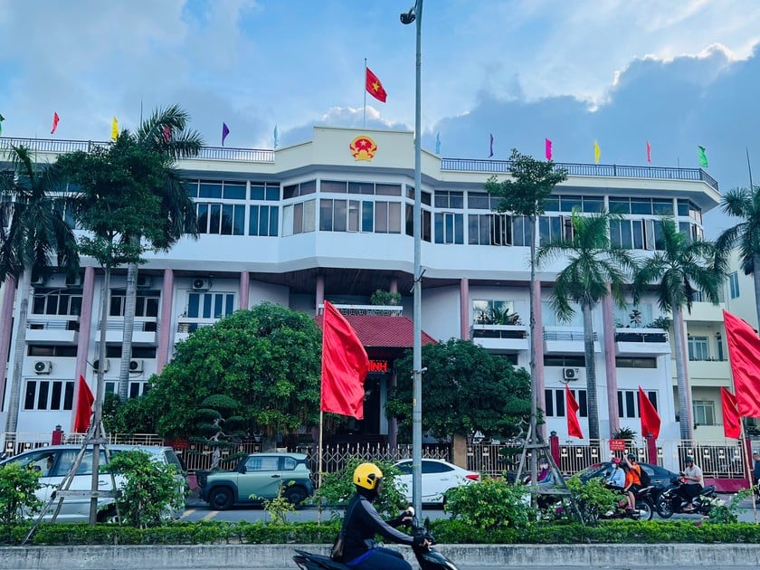 Trụ ở UBND Phường Lê Chân số 10A, 10G và 10H đường Hồ Sen. ( Trụ sở cũ UBND Quận Lê Chân).