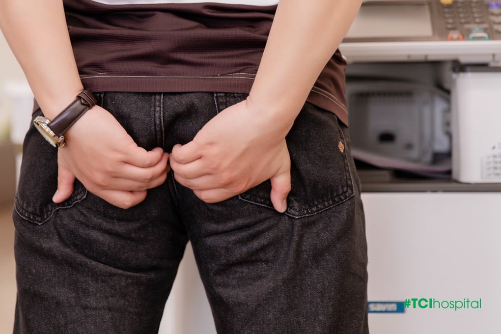 Lạm dụng đồ cay nóng có thể khiến bệnh trĩ trầm trọng thêm - 2