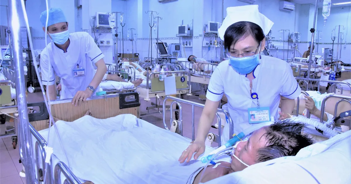 Bệnh viện khó tuyển điều dưỡng